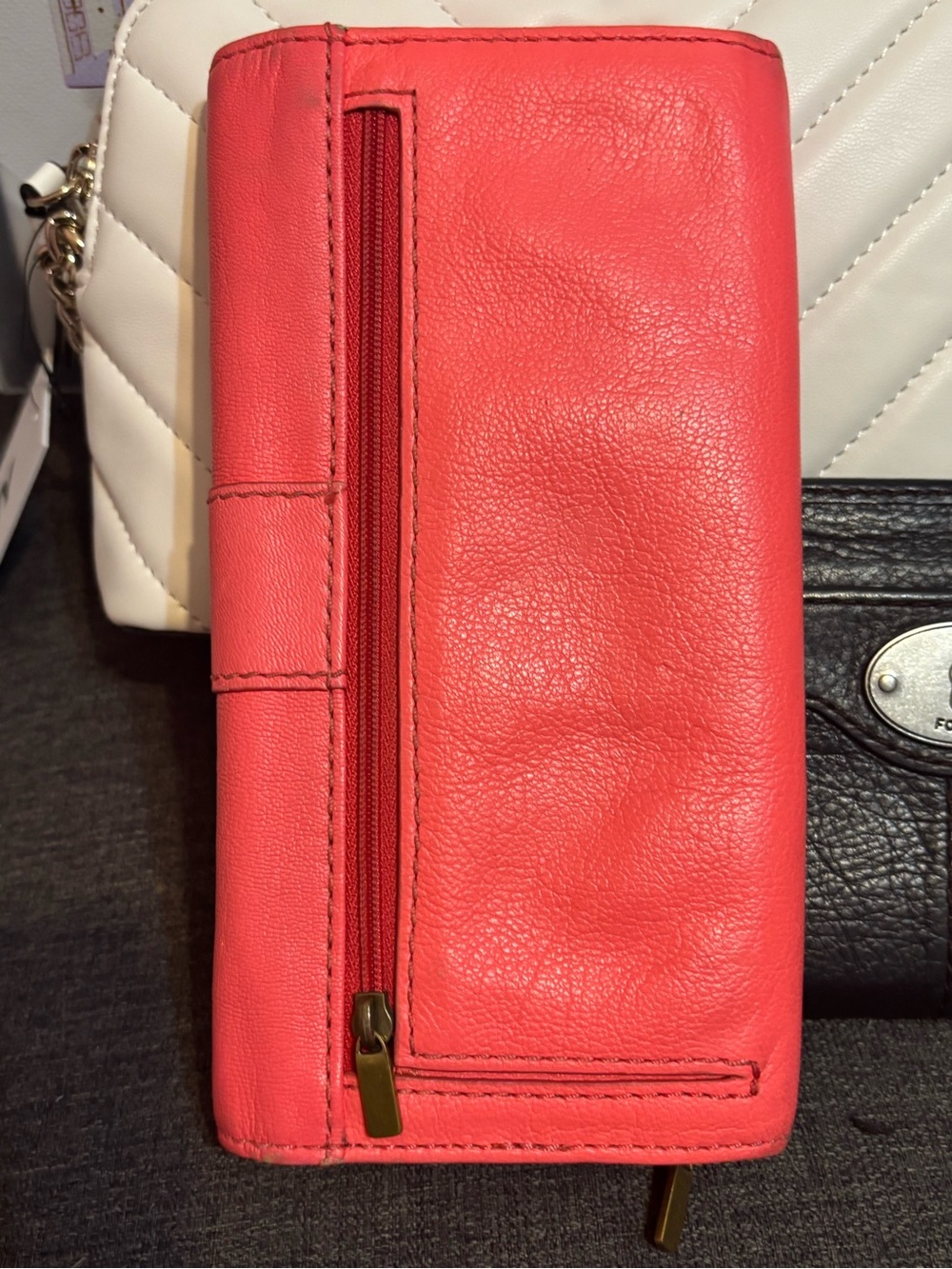 DKNY White Quilted bag and fossil wallet bundle - Picture 2 of 9